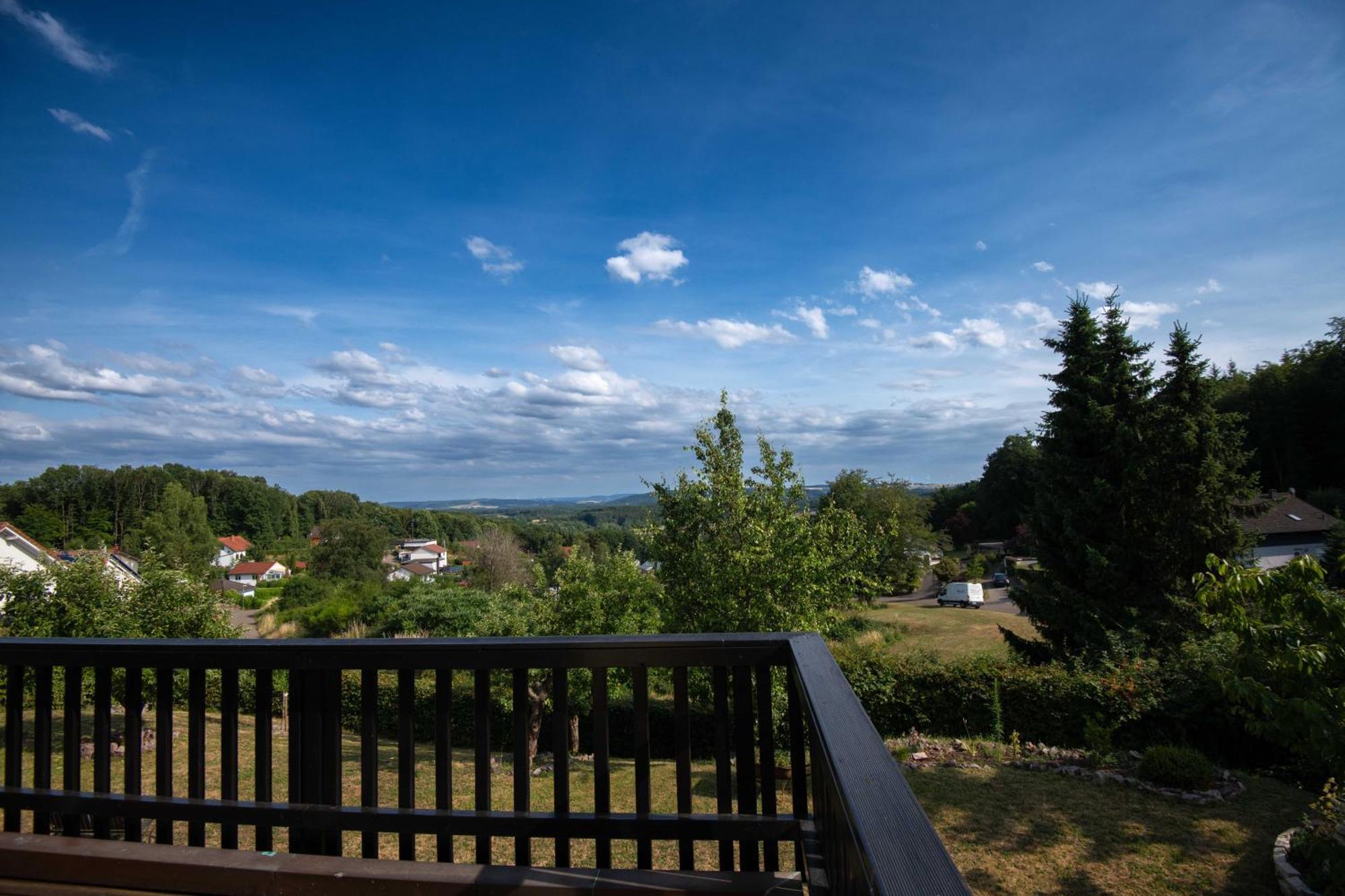 Villa Sonnige Aussicht Losheim Exterior foto